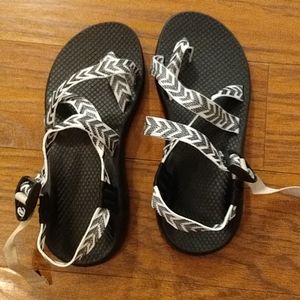 NWOT Women's Chaco Sandals